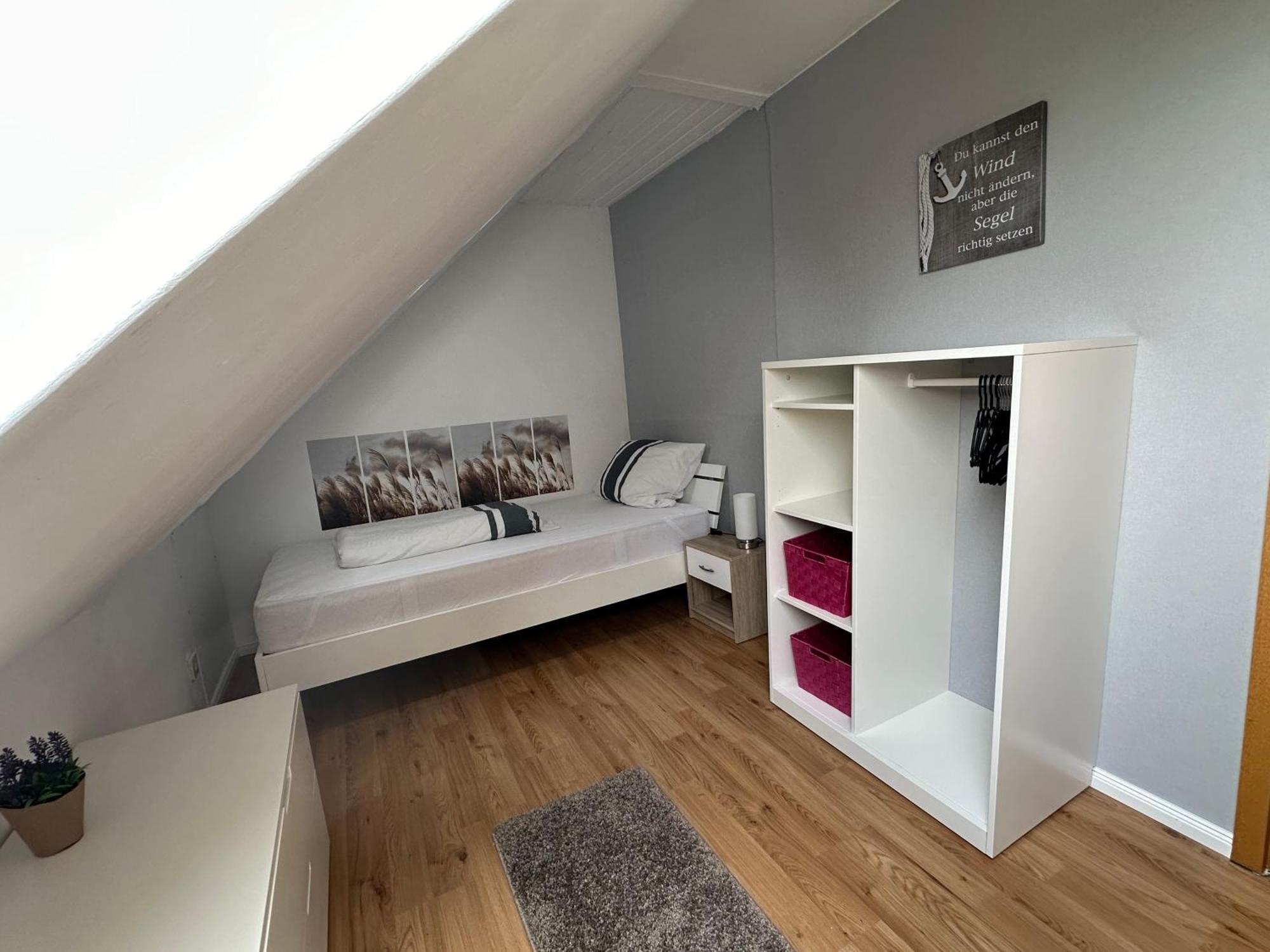 Rosenhaus Esens - Wohnung Backbord Екстериор снимка